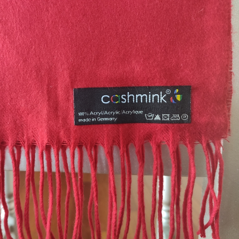 Cashmink Scraf Red - Picture 4 of 4